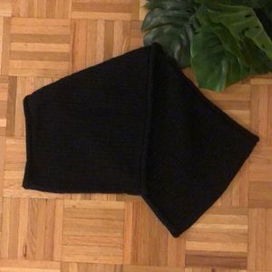 SOLD ❌ Black knit infinity scarf